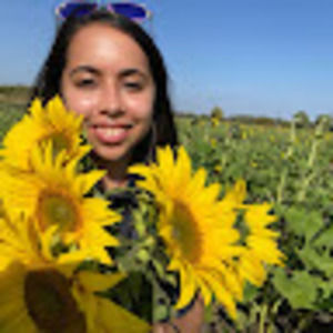 Meet your Posher, Kelli